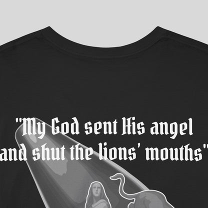 Daniel in the Lions’ Den - Women's T-Shirt (Dark Edition)